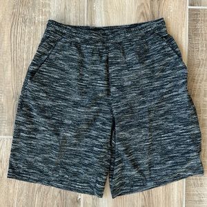 Men’s lululemon short size medium